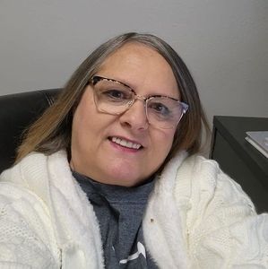 Meet your Posher, Annie